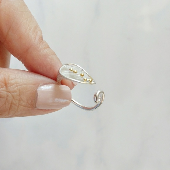 925 Sterling Silver Lily Flower Open Ring - Picture 3 of 5